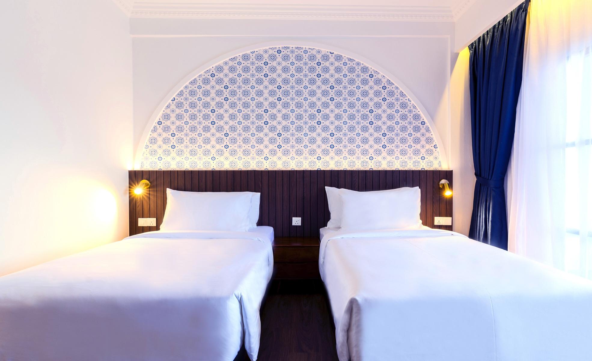 Lux Twin Ocean  The Lisbon Melaka Melaka